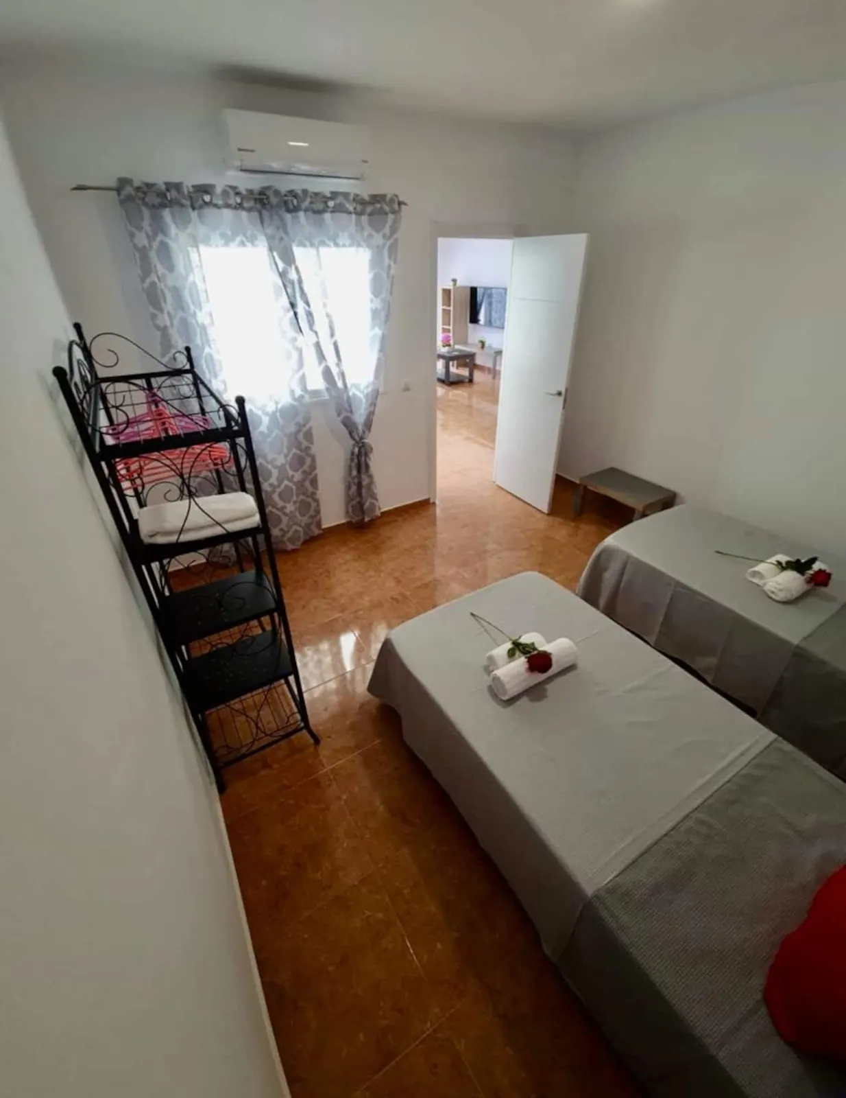 Franmay 7: Two-Bedroom Apartment with balcony — Bedroom 1