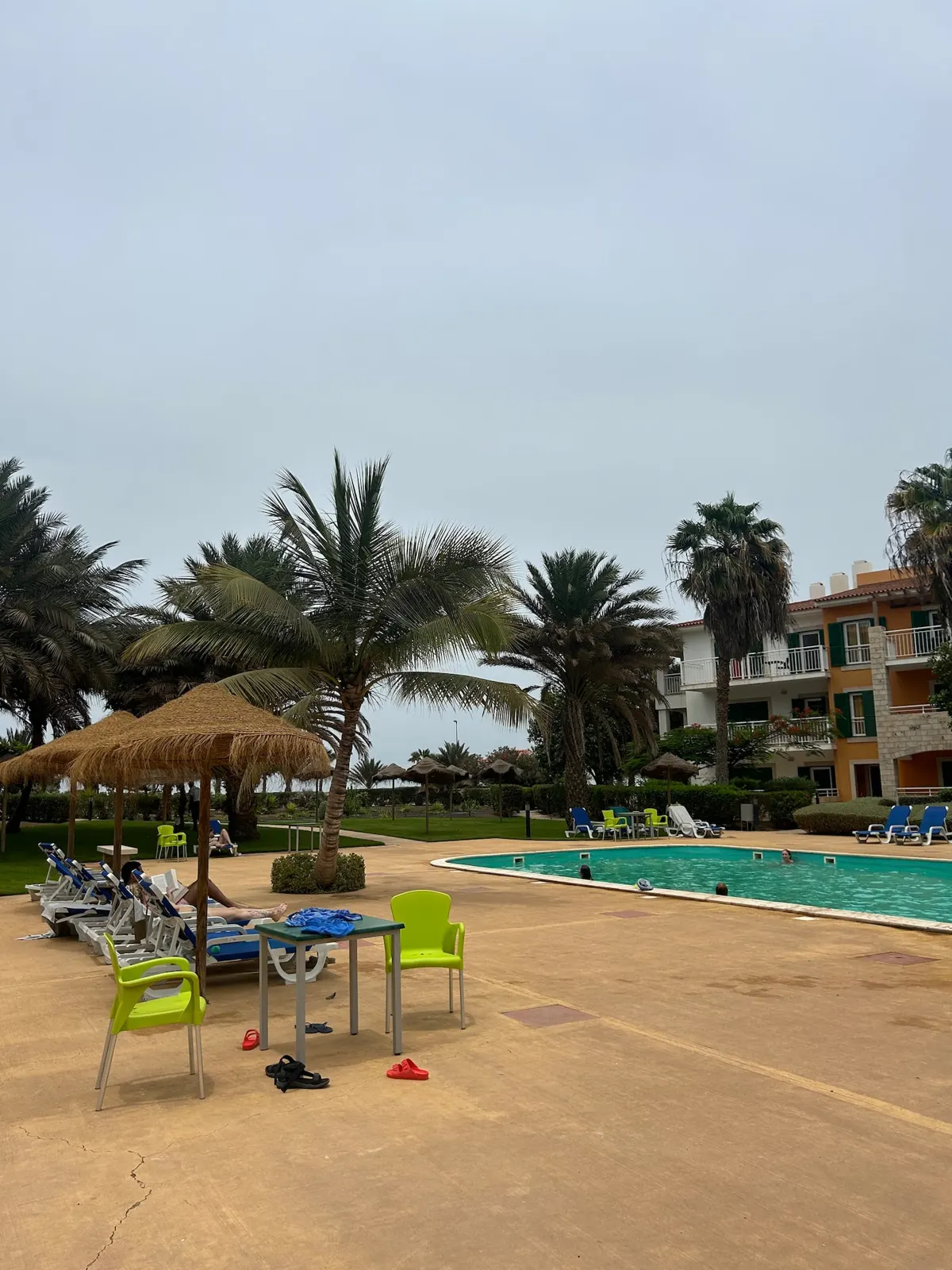 Good life is in Vila Verde Sal. — Garden