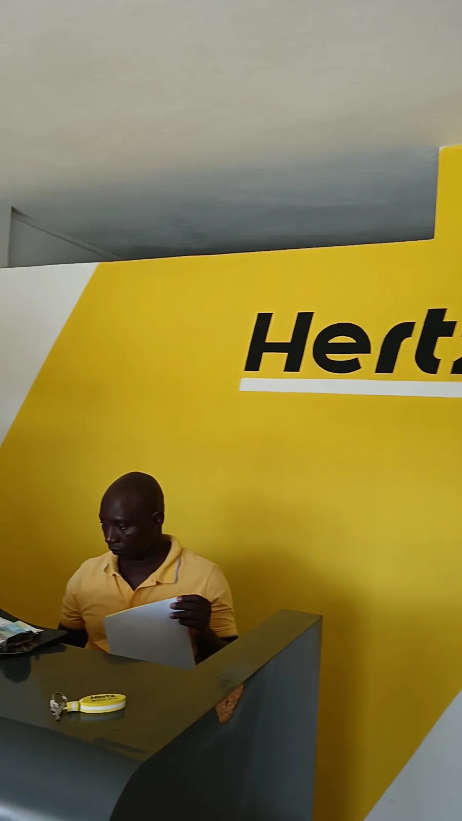 Hertz photo 3