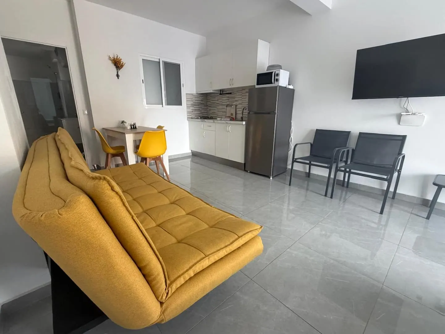 Costa MCC 6: New studio next to the beach — Bedroom area