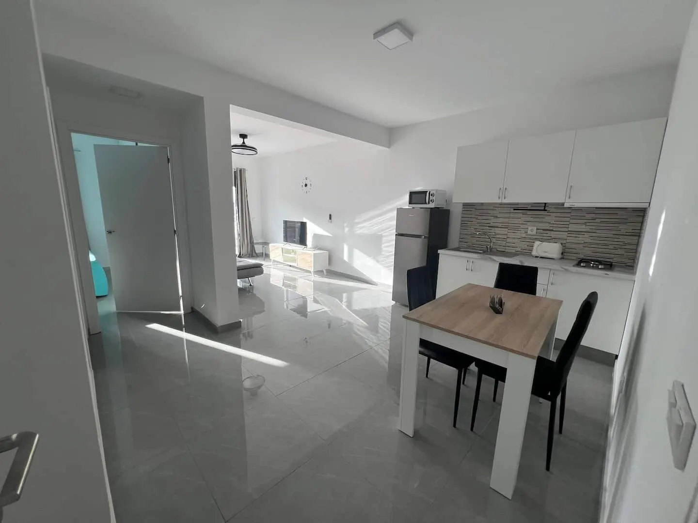 Costa MCC 5: New apartment near the beach — Full kitchen
