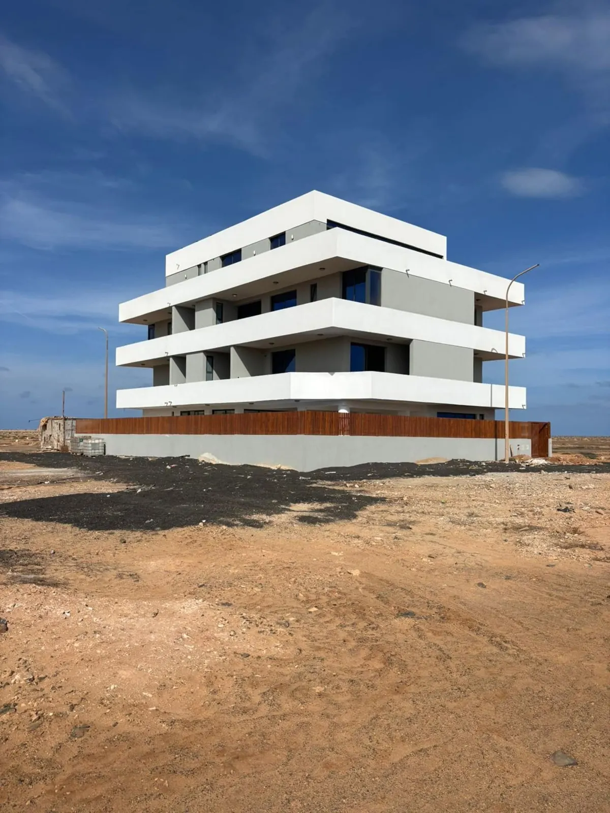 JoLi Beach House - Charming Third Floor T1 Center — photo 37