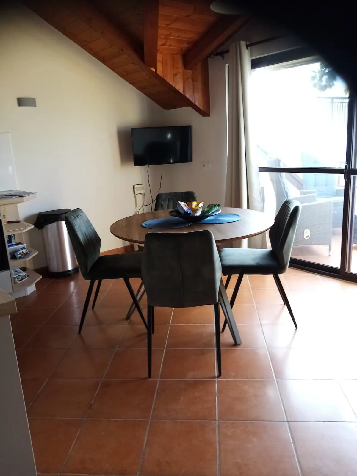 Seaview79, new interior, fully equipped kitchen, — Dining area