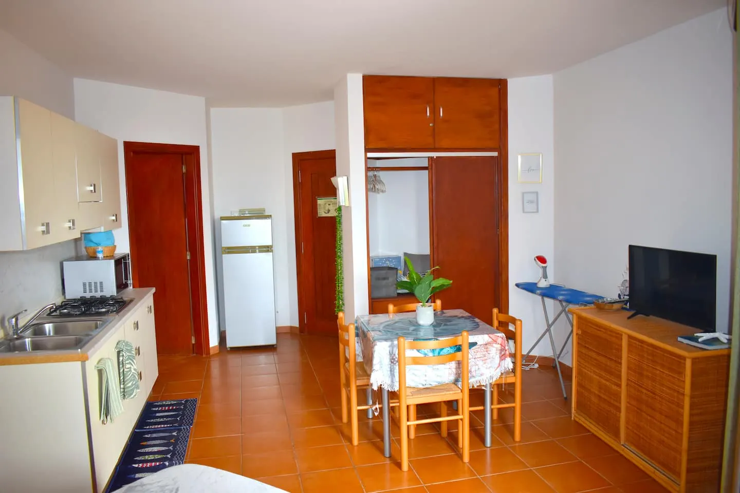 Porto Antigo 2 Studio - Balcony - OCEAN VIEW — Dining area