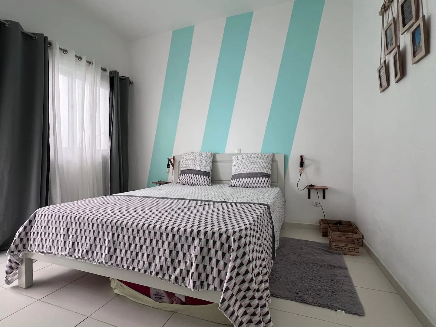 Modern + Wi-Fi | Beach 5 min away — Bedroom