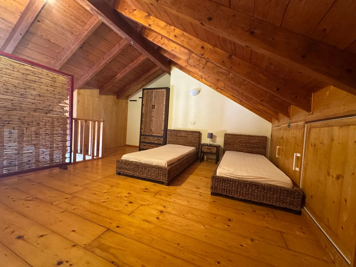 Holiday Properties Prestige Penthouse (Wi-Fi) — Bedroom 2
