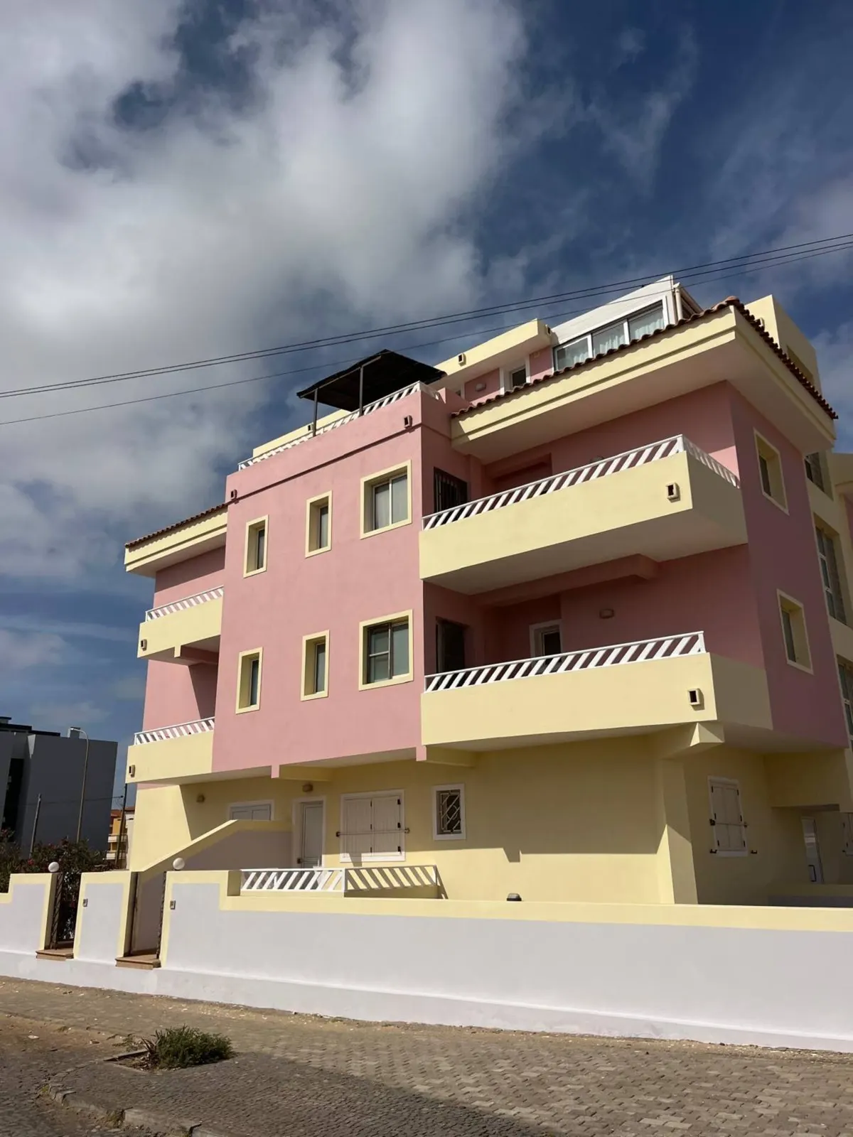 Seafront Apartment Shell Beach & Kite Beach Views — Exterior