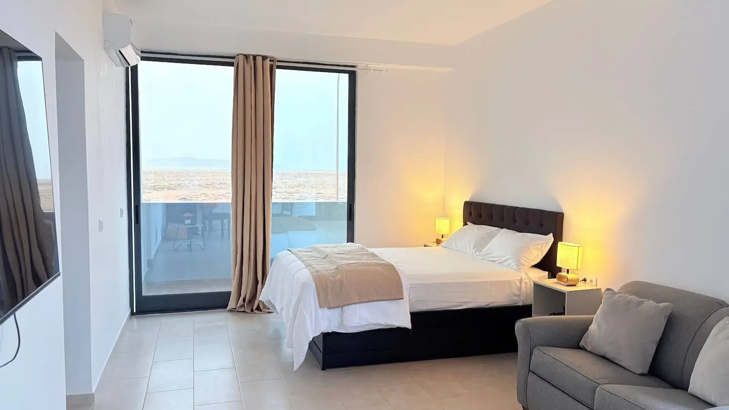 JoLi Beach House - Spacious Second Floor T0 Suite — photo 23