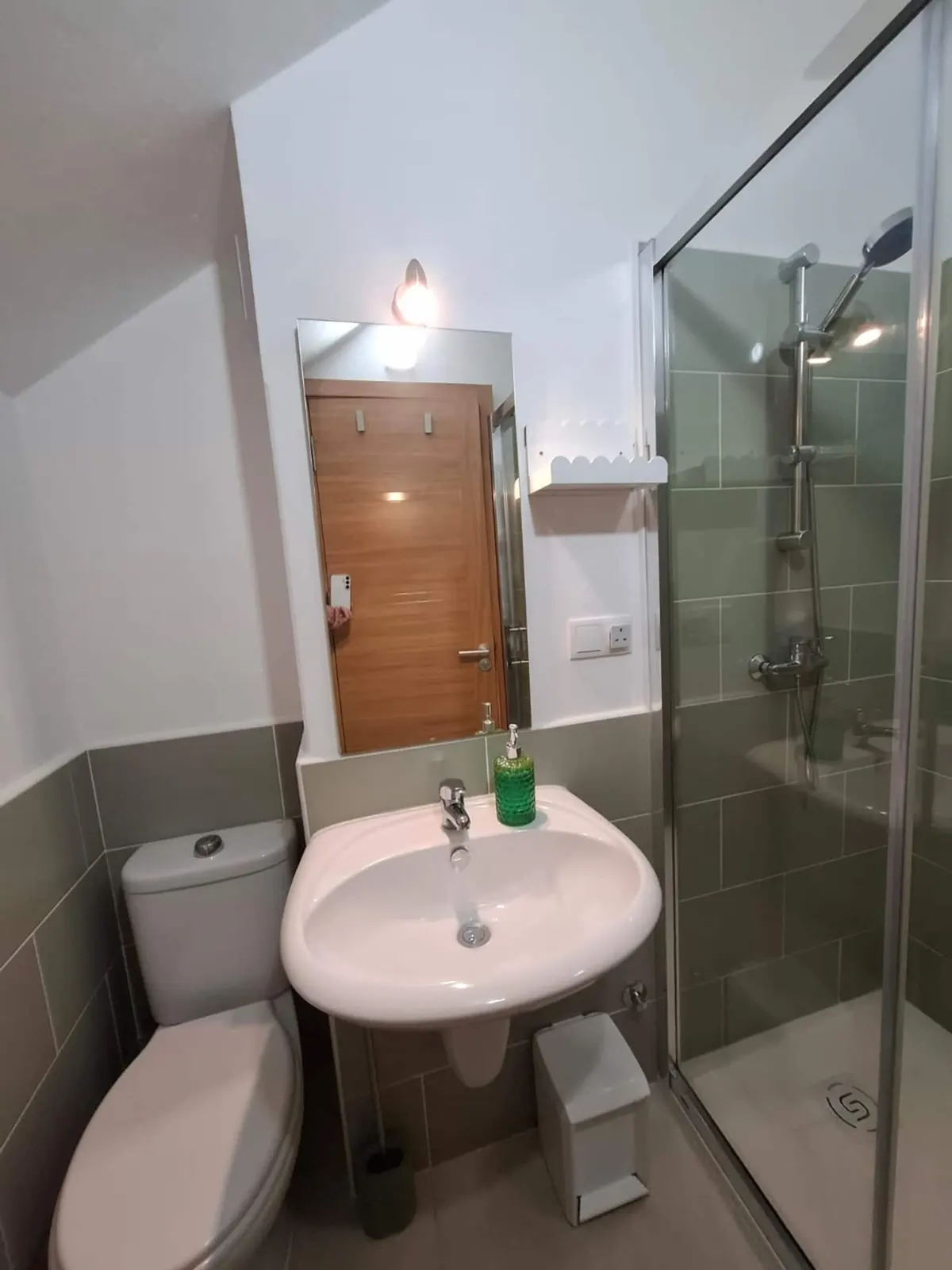 'Sandy Toes' Penthouse (T2) — Full bathroom 1