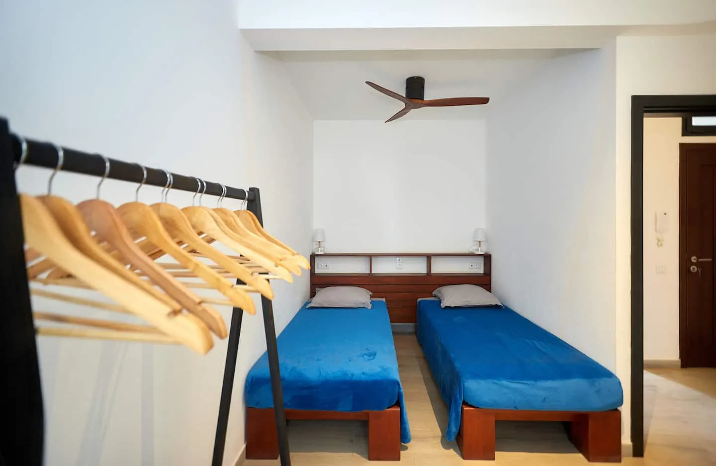 Modern escape near main street — Bedroom 2