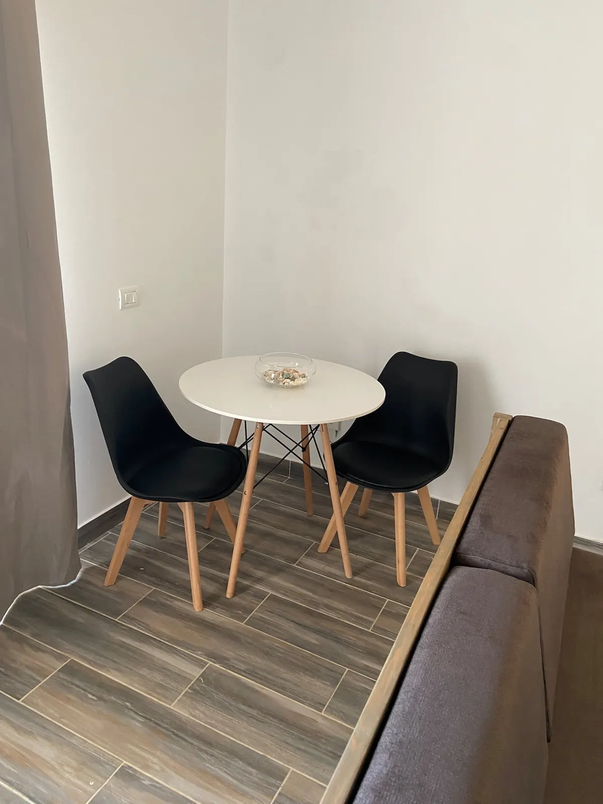 MaRiRa Apartments T1 – Comfort in Santa Maria — Dining area