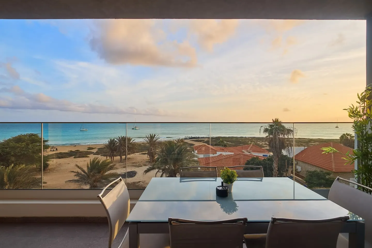 Luxurious apartment with wonderful views! — Exterior