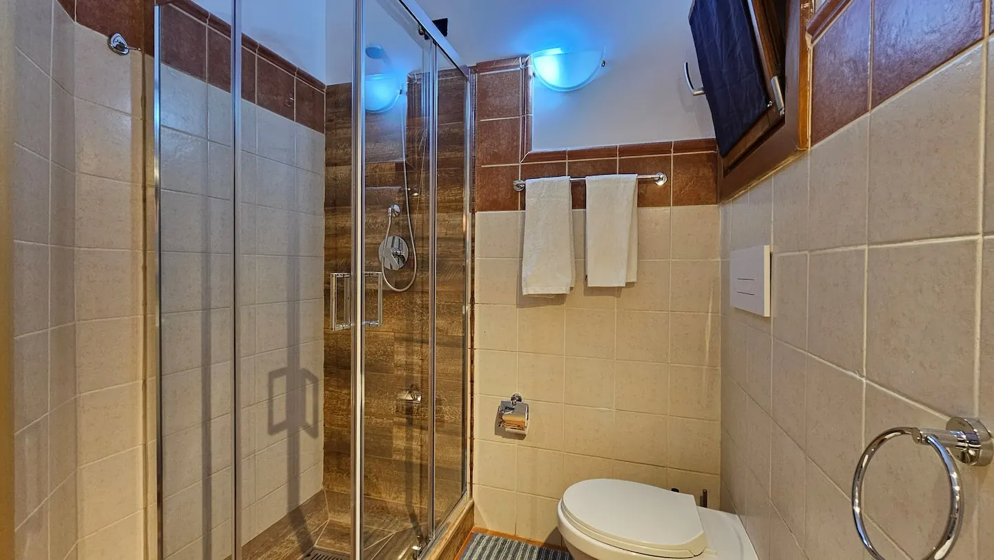 Lovely Studio in Porto Antigo 2, Pool, Wifi 1.Line — Full bathroom
