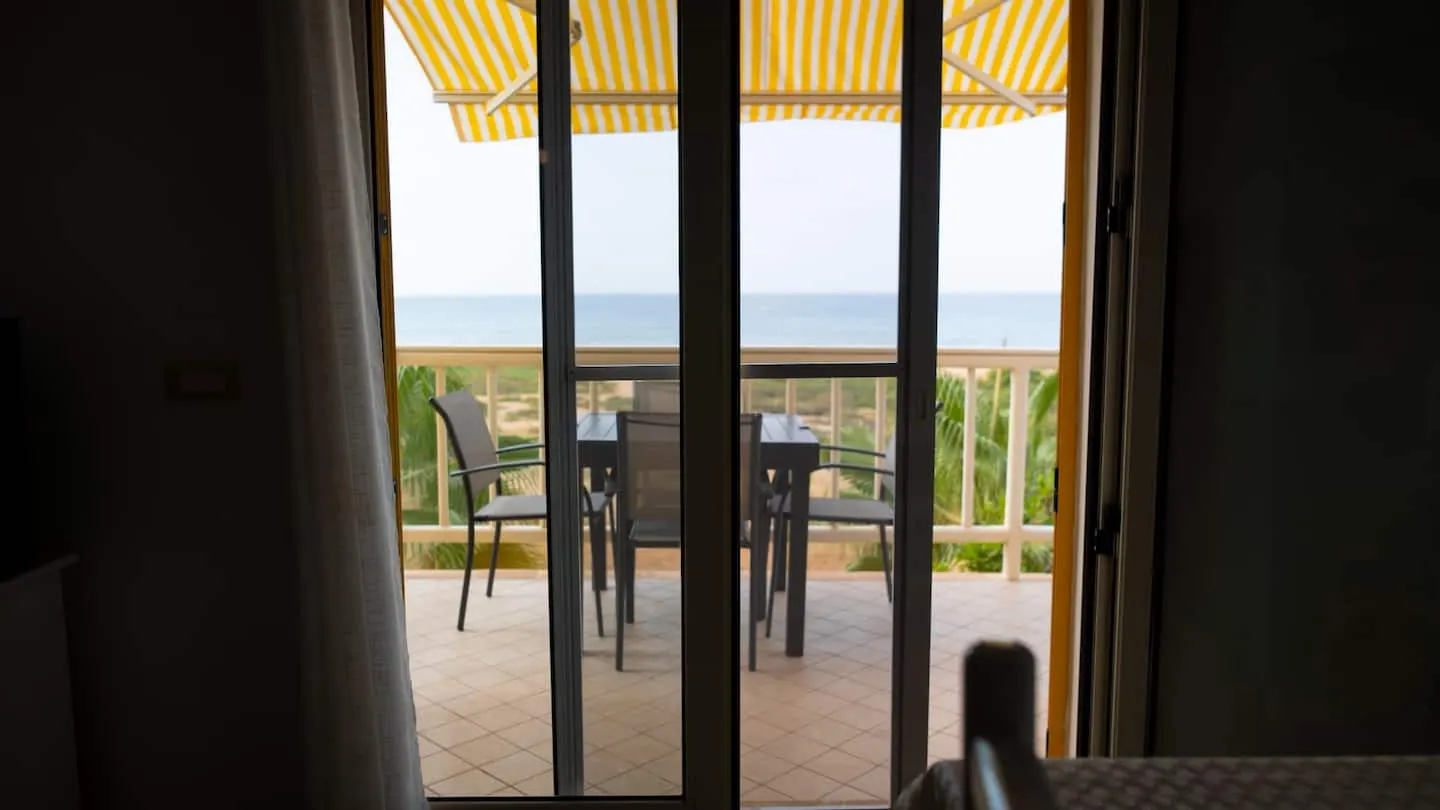 Enchanting sea front — Balcony