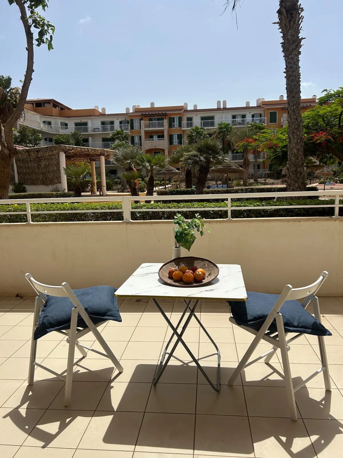 Good life is in Vila Verde Sal. — Balcony