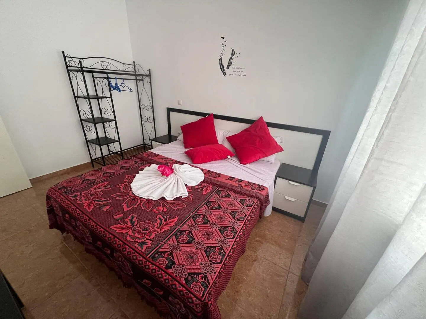 Franmay 4: Two-Bedroom Apartment with Terrace — Bedroom 2