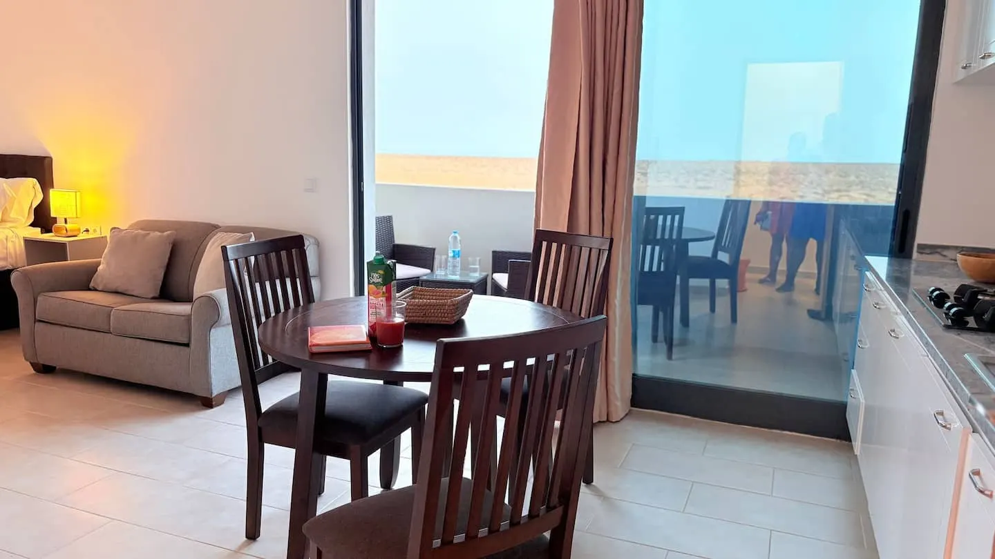 JoLi Beach House - Spacious Second Floor T0 Suite — photo 24